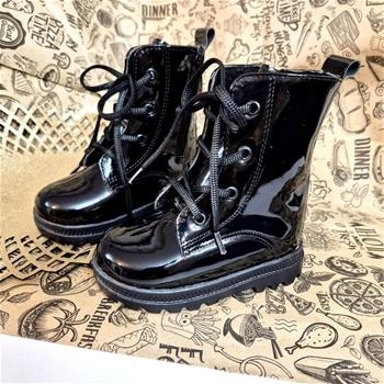 بوت اسپرت ویدا