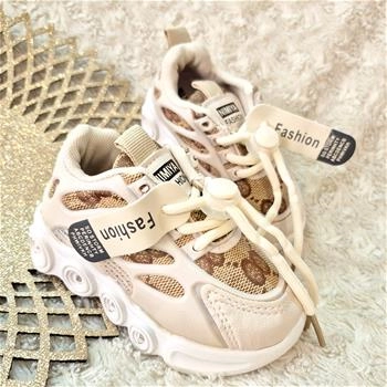 کتونی بچگانه اورجینال چراغدار کیان